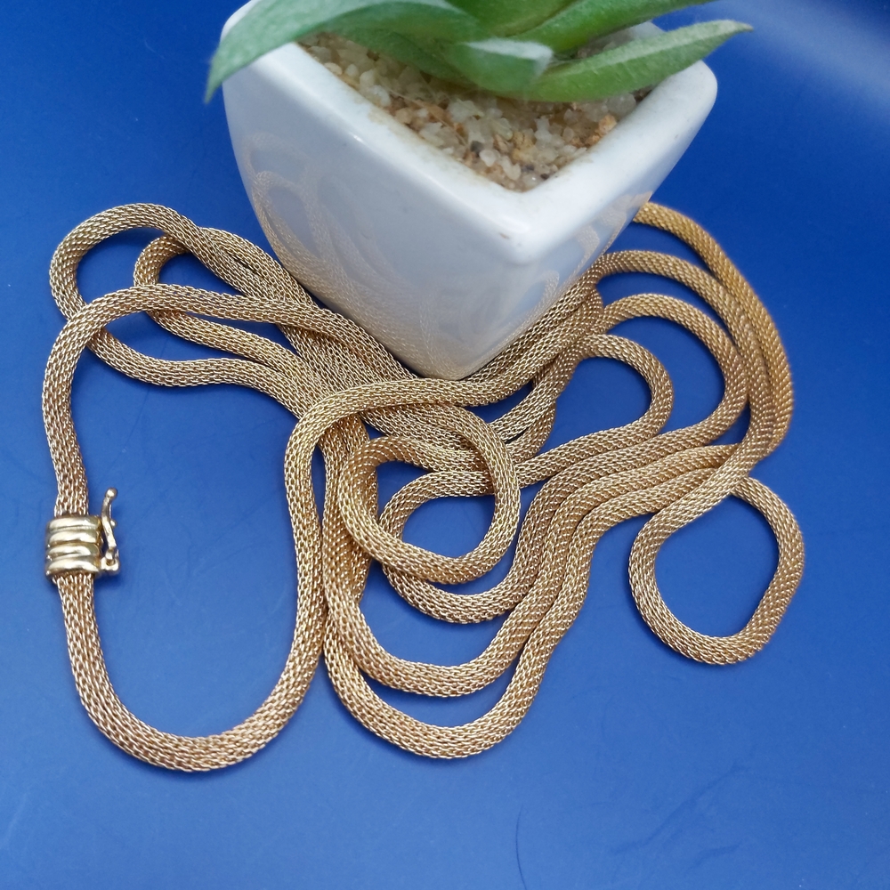 🕰 Lauren Ralph Lauren 61" Gold Tone Mesh Necklace